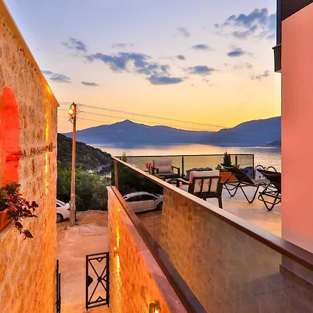 Rainbow * Kalkan