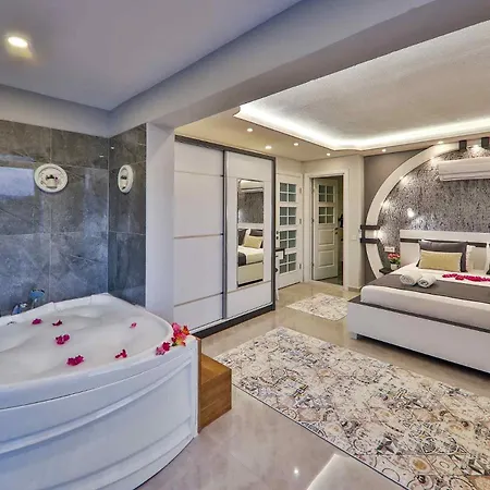Rainbow Villa *